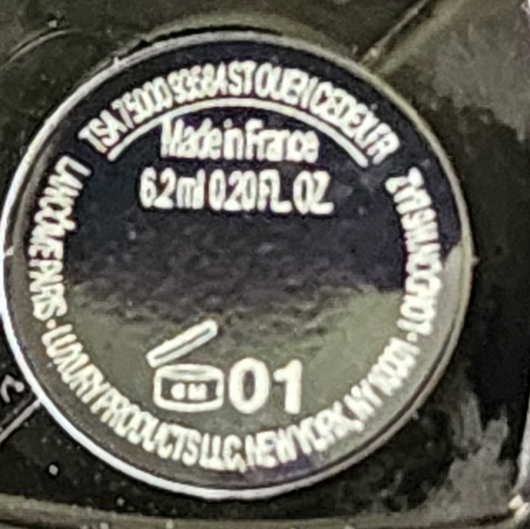 Lancôme Definicils Mascara 01 Black - Picture 2 of 2